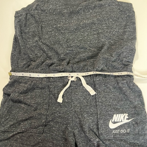 Nike Gray ‘Gym Vintage Romper’ Size Small With Shoulder Snaps - Picture 10 of 16
